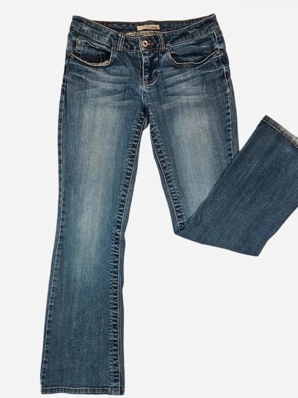 Refuge Lowrise Flare Jeans 7R in Distressed Blue Wash Emboidered Pocket RetroY2K